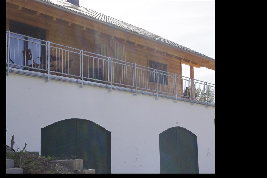 Huettenflair-Mosel Ferienwohnung إنكيرش المظهر الخارجي الصورة